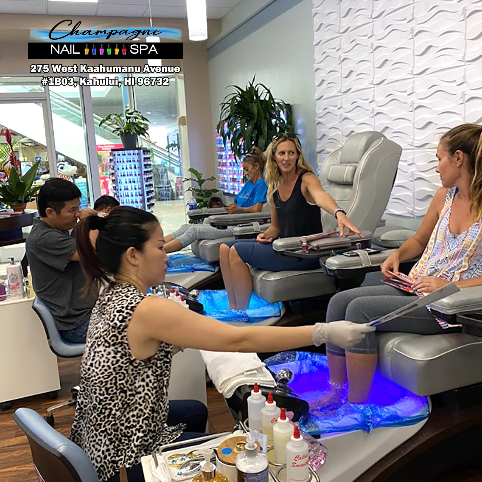 Pedicure lounge and chairs at Gold Nails Maui, Kahului